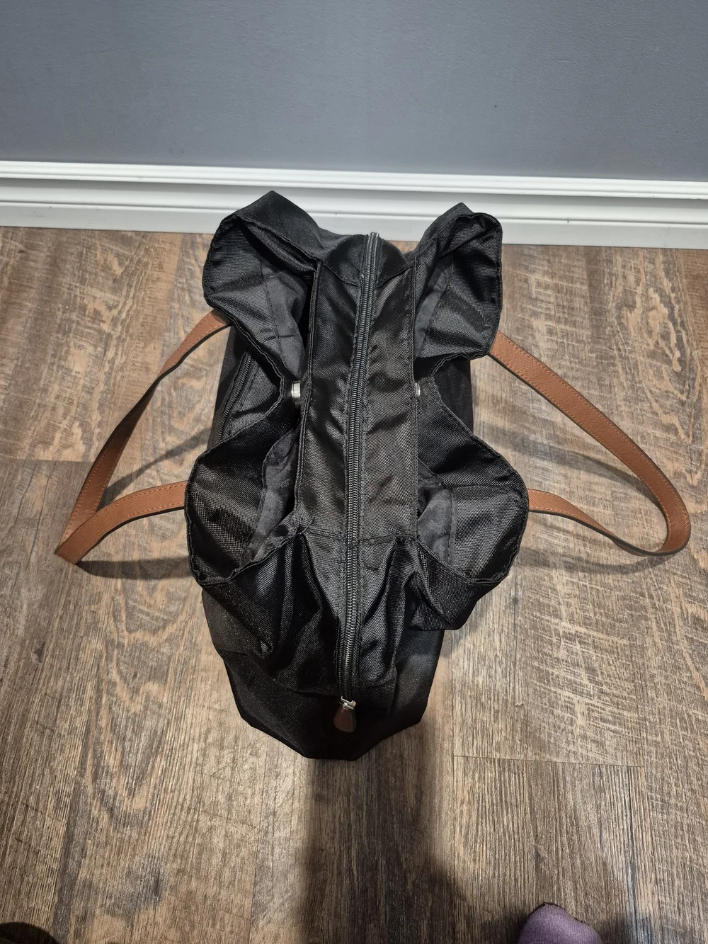 Roots Nylon Water Resistant Black Tote Bag Brown Leather Straps 3 Compartments - Picture 10 of 17